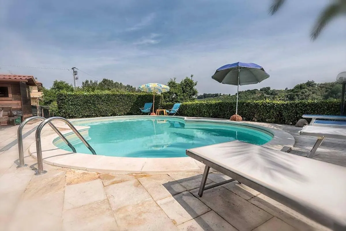 Villa Il Rustichino, Country Villa With Pool Soianella