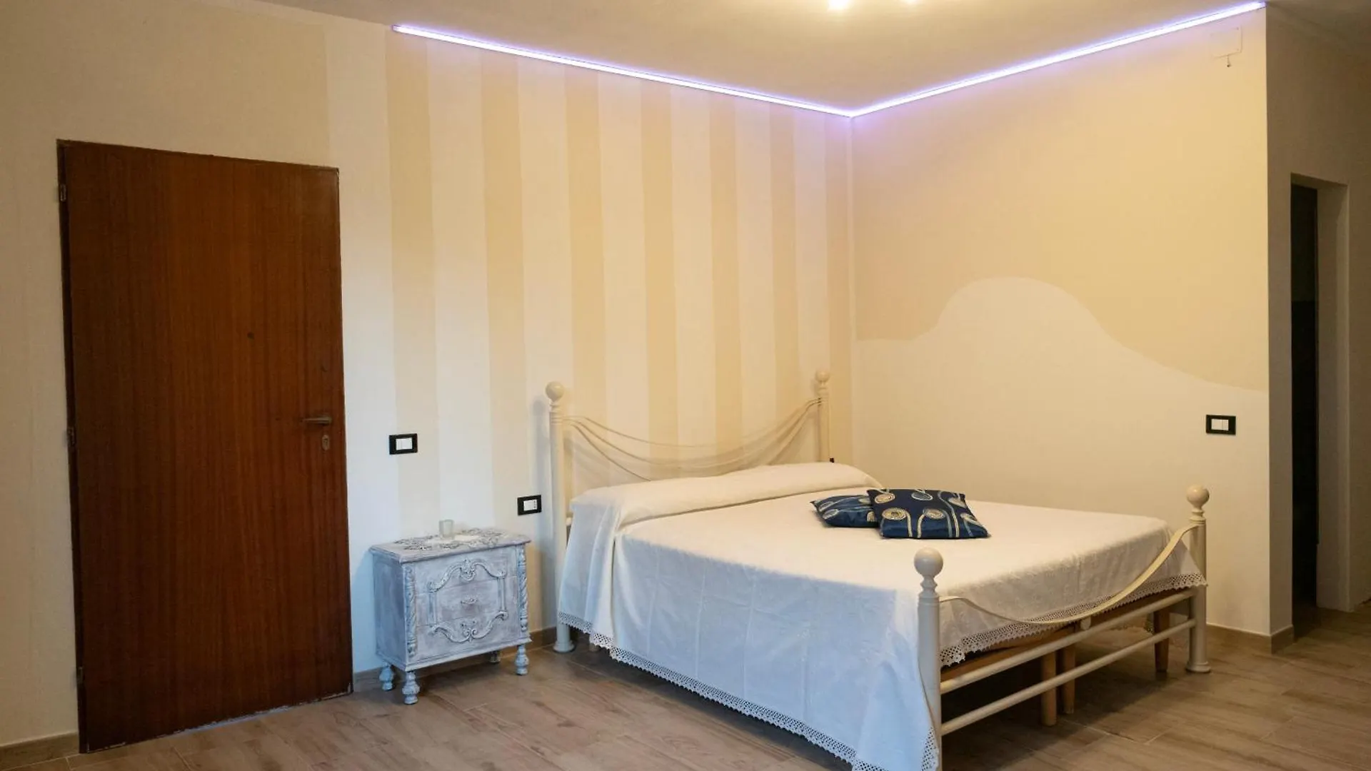 Villa Il Rustichino, Country Villa With Pool Soianella Italy