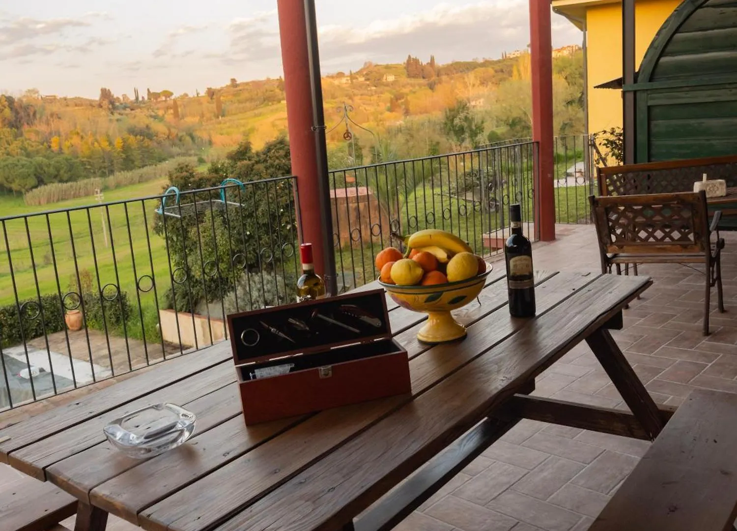 Villa Il Rustichino, Country Villa With Pool Soianella