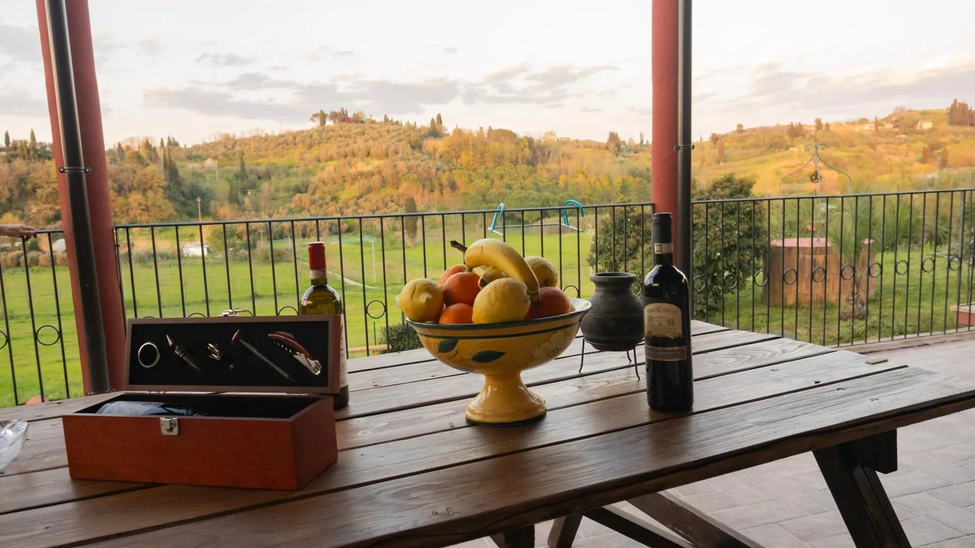Villa Il Rustichino, Country Villa With Pool Soianella